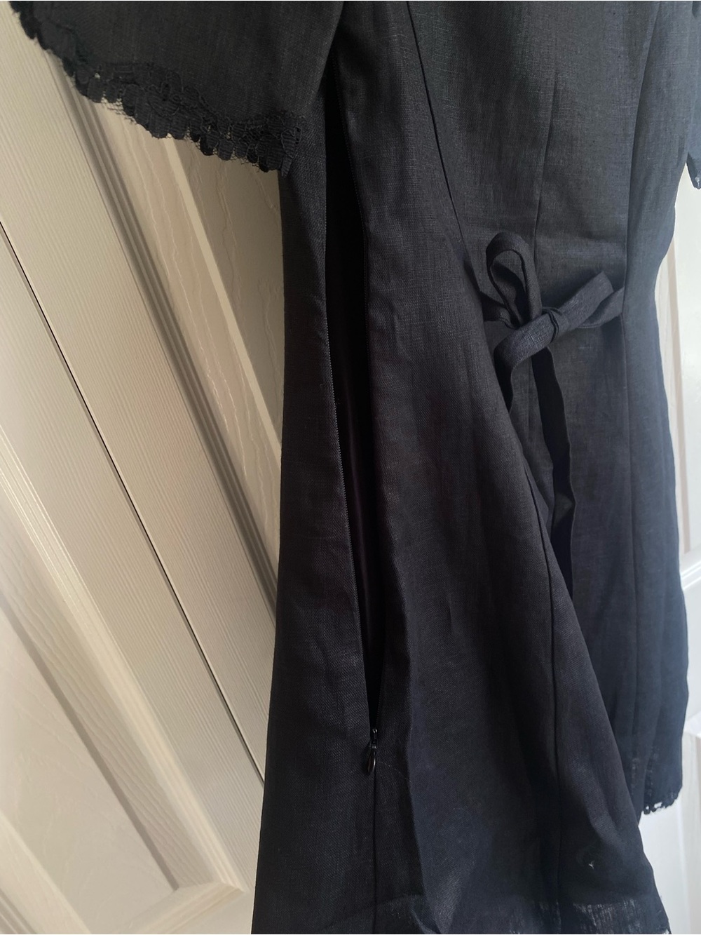 NEW Reformation Anabella Black Puff-Sleeve Button Front Mini Dress Size 4 - Picture 8 of 10